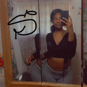 Meet your Posher, Arielle